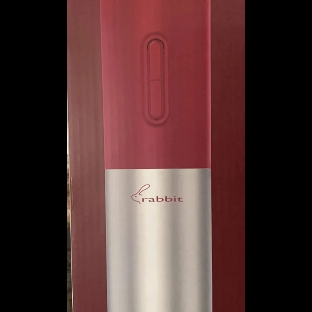 Electric Corkscrew With Foil Cutter  Wine Bottle Opener NIB By Rabbit